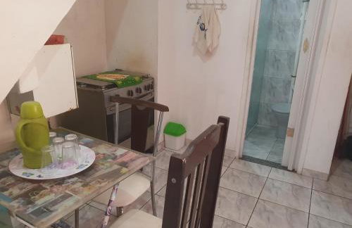 Kitnet, piso superior, Praia do Morro a 300mtrs - Foto 14