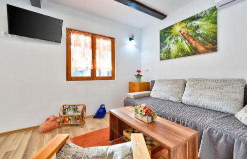 Lovely Home In Frkasic - Photo 19