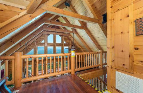Above the Clouds Log Cabin, Hot Tub & Views! - Photo 16