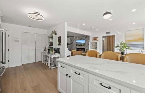 Private 3BR Home - Hot Tub, Yard, Arcade & Parking - Foto 26