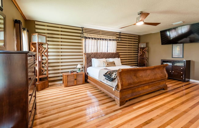 Chic Renovated Oasis: Disney & Universal Nearby 4 Bedroom Home by RedAwning - Foto 8