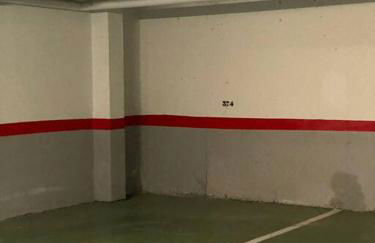 Bajo con jardín a pie de playa y piscina comunitaria con jacuzzi - Foto 37