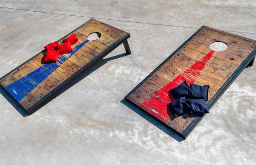 Stylish 4BR Crystal Beach Retreat Walk to Beach - Foto 37