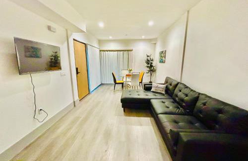 Newly Built Stylish Modern 2B In LA - Foto 57