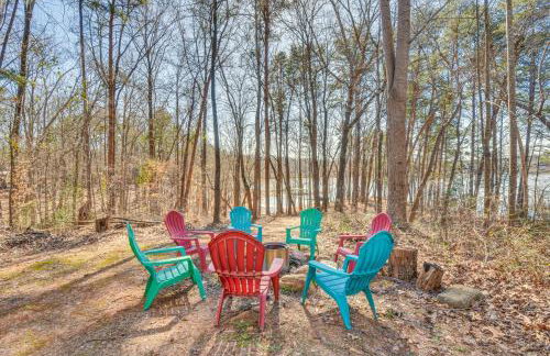 Lake Hartwell Retreat with 2-Tier Dock and Boat Slip! - Foto 29