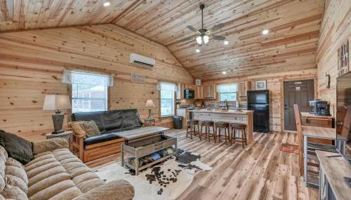 Cozy Cabin Firepit and Grill & 10 Mins to Main St - Foto 4