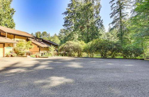 Riverfront Sandy Retreat, Fish and Kayak On-Site - Photo 24