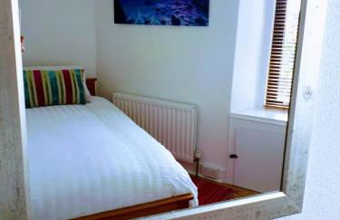 Upper Deck - Photo 16