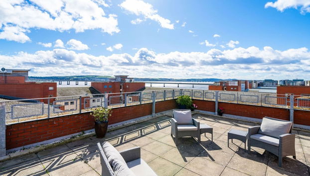 Twin Bridges - Quayside Penthouse - Photo 4, Room