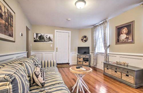Inviting Salem Apartment Near Waterfront and Museums - Foto 1