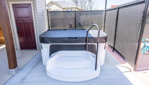 Tiny Home with Hot Tub Near Ft Leonard Wood! - Foto 4