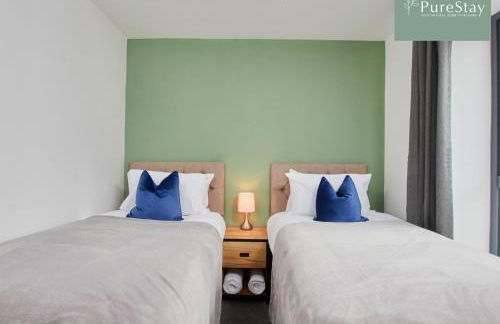 Stylish 5-bedroom Manchester Retreat Sleeps 9 by PureStay - Foto 16