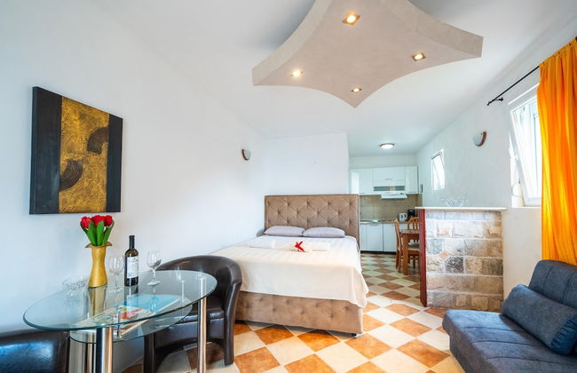 Apartments Vukovic - Photo 11