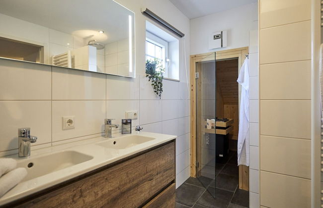 Luxurious Holiday Home With Sauna in Limburg - Photo 8