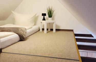 CJS Apartments - Chill or Drive am Nürburgring, new Box Spring Beds, new furniture, WLan, Spacious Rooms, Quiet Location - Foto 64