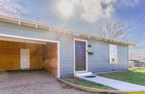 Cozy retreat minutes from stadiums - Photo 6