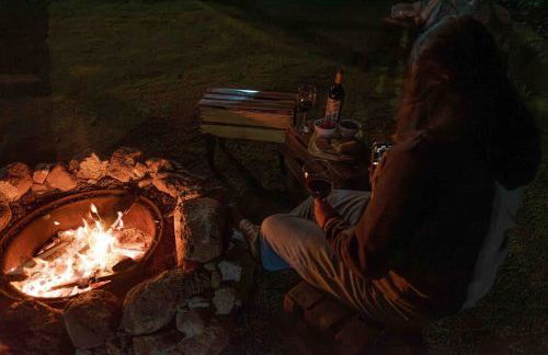 Chalé romântico com banheira aquecida - Foto 22