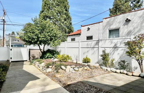 Near Downtown- Kitchen-washerdryer-parking - Foto 14