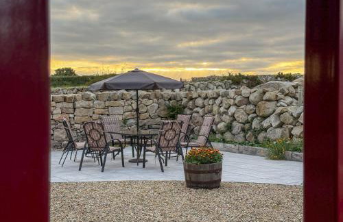 Wee Henry's Barn - Photo 48