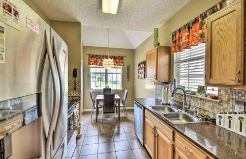 Hampton Home with Fireplace and Close to Beaches! - Foto 6