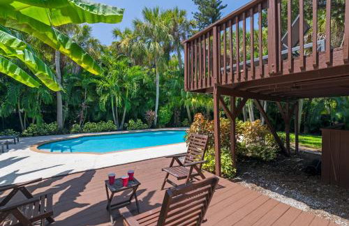 Palm Paradise - Pet Friendly Home on Siesta Key w/ Large Heated Private Pool & Outdoor Area! - Foto 49