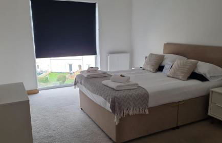 Modern 2 bed flat with balcony - Foto 12