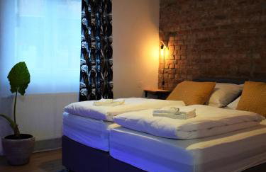 Green Garden Station - Photo 1