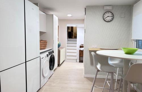 EcoCasa 12PAX perfecta grupos, reforma lujo, junto parada Burjassot metrovalencia, cerca centro Valencia y playa, lavadora, secadora equipamiento total - Foto 6