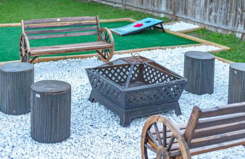 Luxury 5BR House with Pool by SeaWorld & Lackland - Foto 2