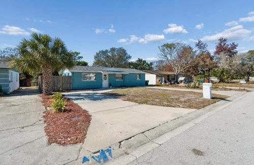 Elegant Largo Retreat, Sleeps 8, 10 Mins to Beach - Foto 7