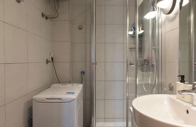 Central Park Apartments - Photo 50