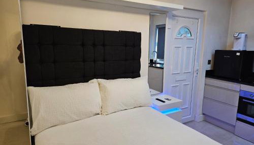 Studio for 2Guests-Parking-Garden-NearLondon-Ac - Foto 3