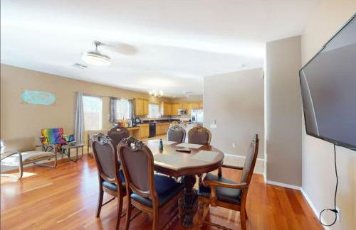 NEW! Stunning Peaceful Peoria Home - Very Close to Sports Complex - Foto 14