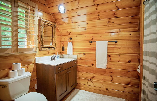 Iron Mountain Lodge 3 Bedroom Cabin by RedAwning - Foto 18
