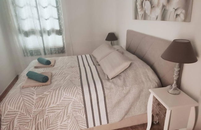 Apartment Edith - Ocean View Just Above the Beach - Photo 2