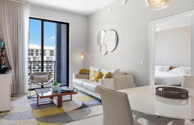 Spacious 2-Bedroom Condo at Doral Park - Photo 19