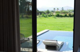 Aphrodite Luxury Suites, Private Heated Pool & Jacuzzi -Romantic Escape for Couples - Photo 7
