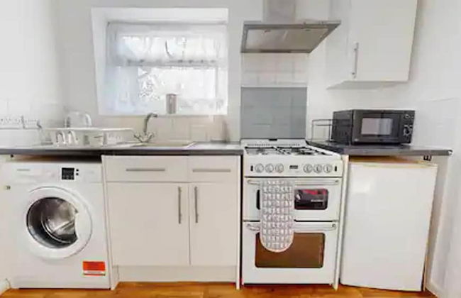 Captivating 2-bed Apartment in Stanford-le-hope - Foto 7