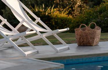 Anemolia Seaview Villa, Private Pool & Lush Garden, By ThinkVilla - Foto 3