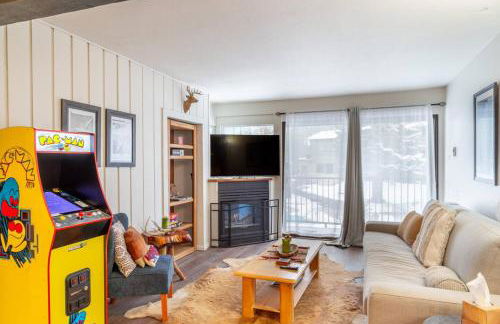 Ski In Canyon Lodge Modern 1 bdrm Pacman and Garage - Foto 12
