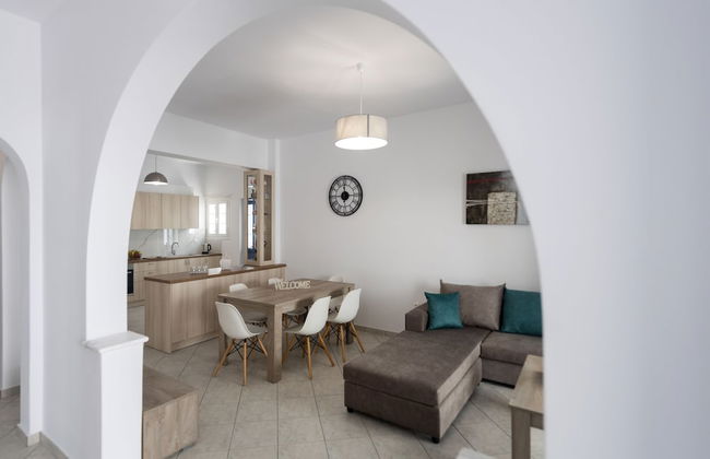 Parian Charming 3bedroom Home - Photo 1