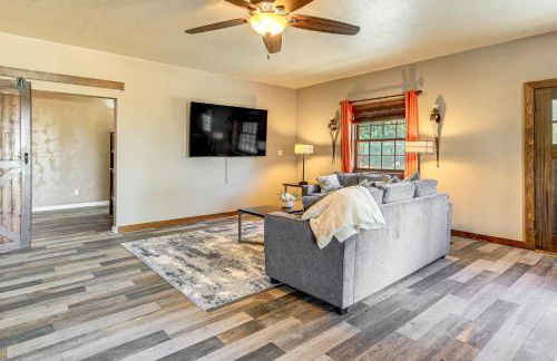 Italian-Styled Home with Lake Views and Private Pool - Photo 9