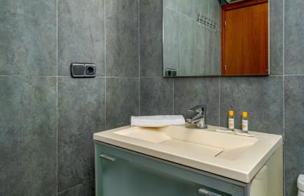 Apartment with pool by Costarentals - Ref 194 - Photo 25