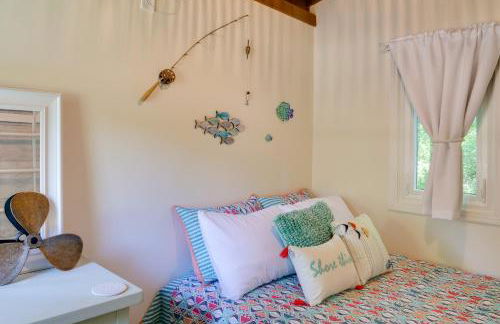 Cozy Tennessee Cabin with Deck, Grill and Fire Pit! - Foto 18