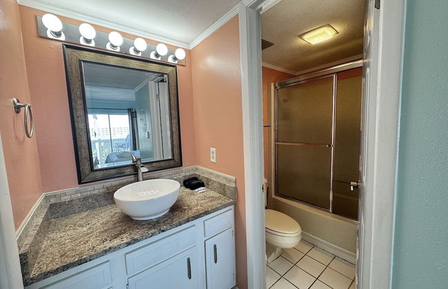 451 El Matador 2 Bedroom Condo by RedAwning - Foto 11