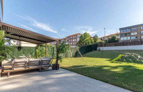 AkomodaT en Precioso y Moderno con Jardín y Parking - Foto 34