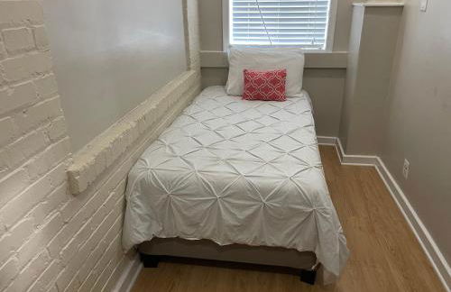 The Gray Corner House by Gallaudet 3 BR 2 BA - Foto 20