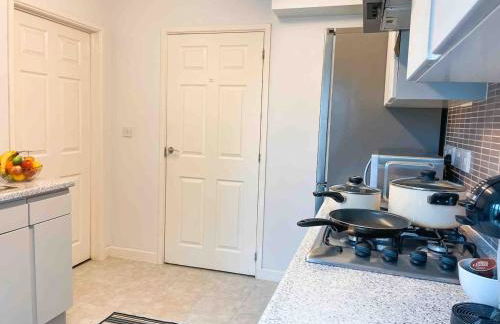 BrumStay - 4 Bedrooms TownHouse sleeps 6 with Driveway Parking and Garden - Foto 23
