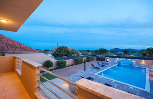 Villa Nada for 10 people with pool & integrated whirlpool - Foto 52