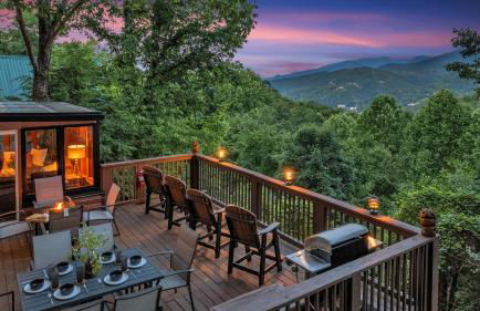 Family Chalet With Sauna, HotTub, Heavenly Views! Mins to Downtown! - Foto 7